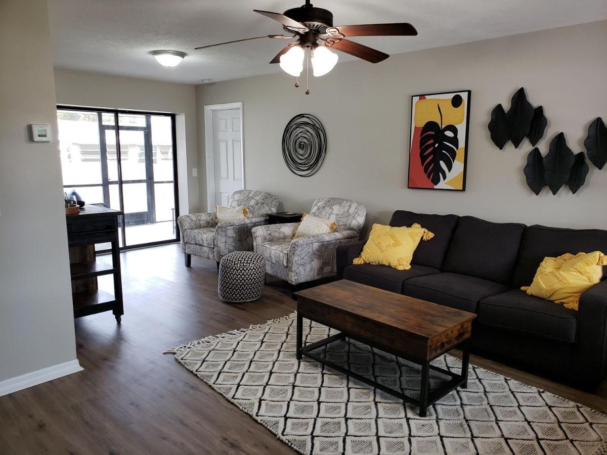 Shell Near The Sea, 2-Br Pet Friendly Home เวนิส ภายนอก รูปภาพ