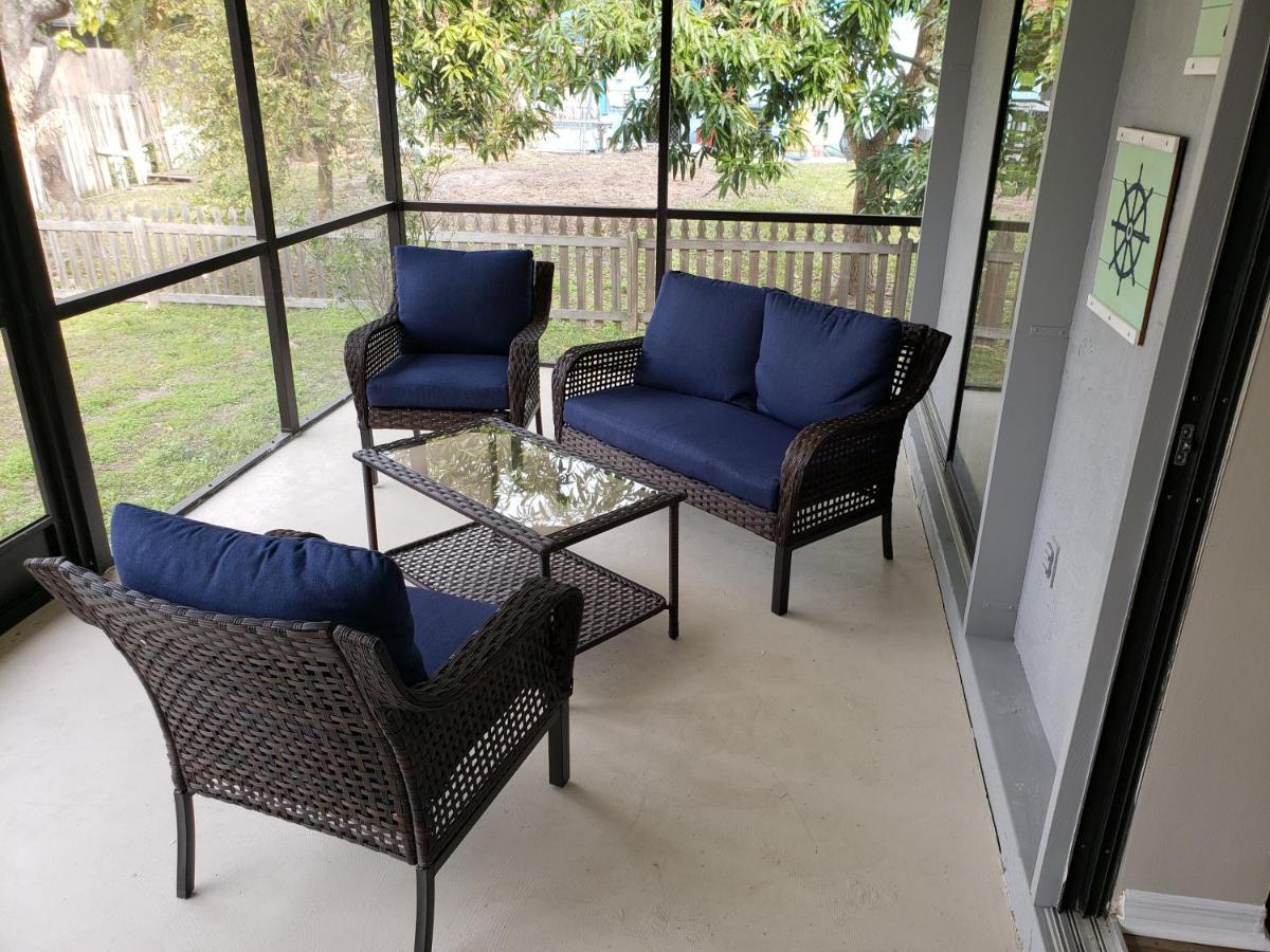 Shell Near The Sea, 2-Br Pet Friendly Home เวนิส ภายนอก รูปภาพ